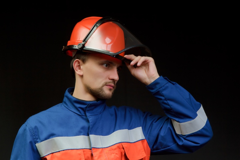 How To Choose The Best Protective Clothing For The Workplace - Ark Safety (2)