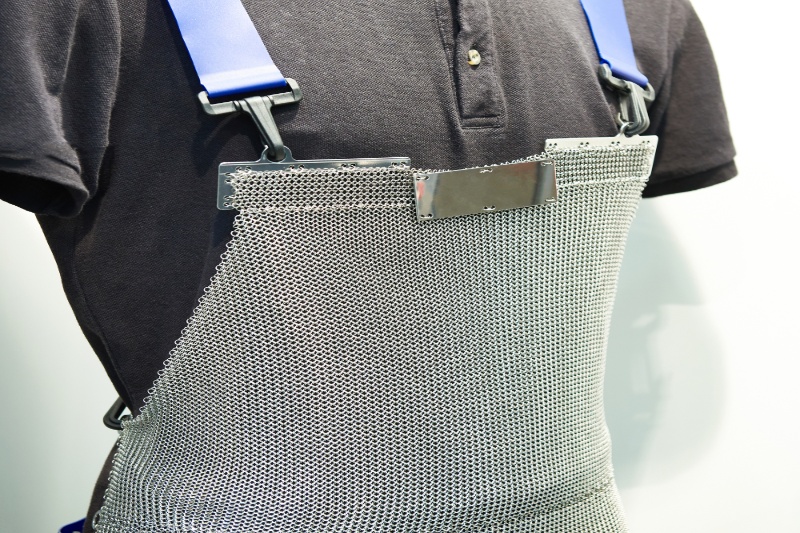 Chainmail Aprons - Combining Comfort And Safety In High-Risk Working Environments - Ark Safety (2)