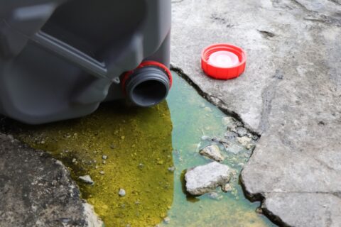 Managing Chemical Spills Through Safety Procedures And PPE - Ark Safety ...