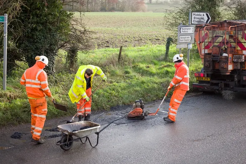Safety First - The Importance Of Hi-Vis Overalls In High-Risk Areas - Ark Safety (2)