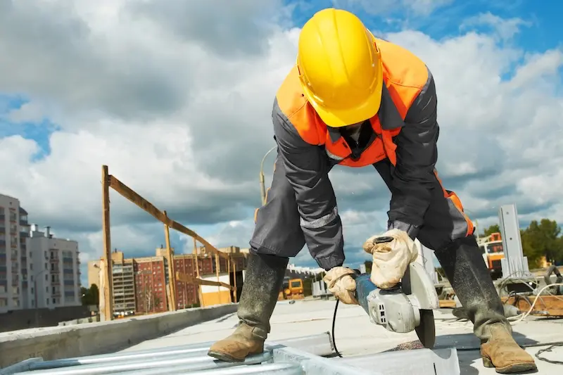 Protect Your Workers With Our PPE For Construction Checklist - Ark Safety (3)