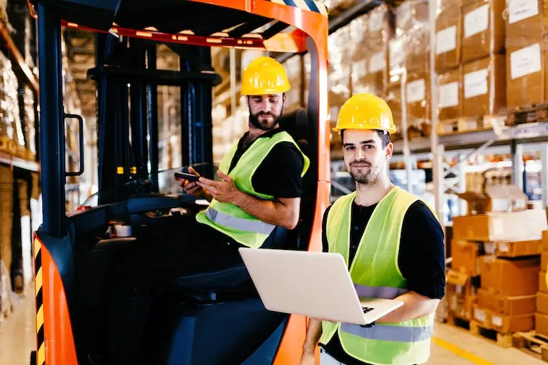 Our Essential Guide To Safety Wear For Warehouses - Ark Safety (3)